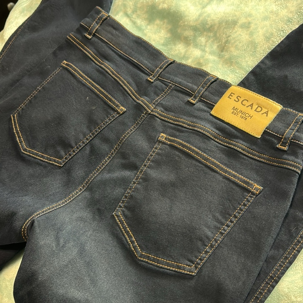 ESCADA JEANS - Picture 3 of 9